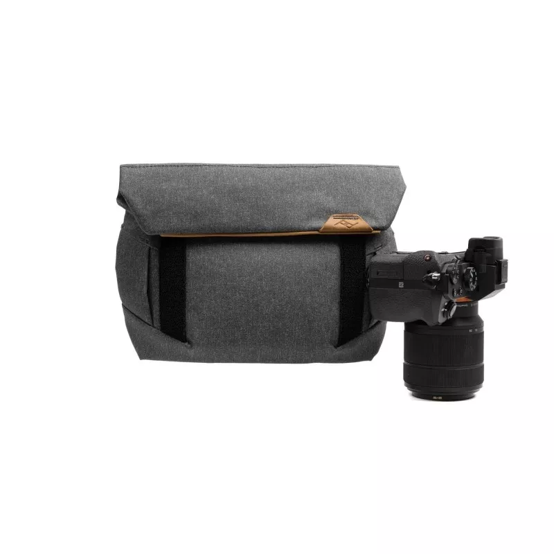 Peak Design Field Pouch Charcoal v2 - Grafitowy, z paskiem