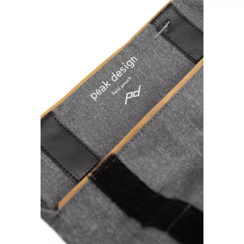 Peak Design Field Pouch Charcoal v2 - Grafitowy, z paskiem