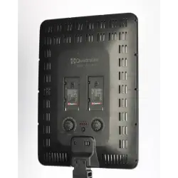 Używany zestaw Quadralie Thea LED 450