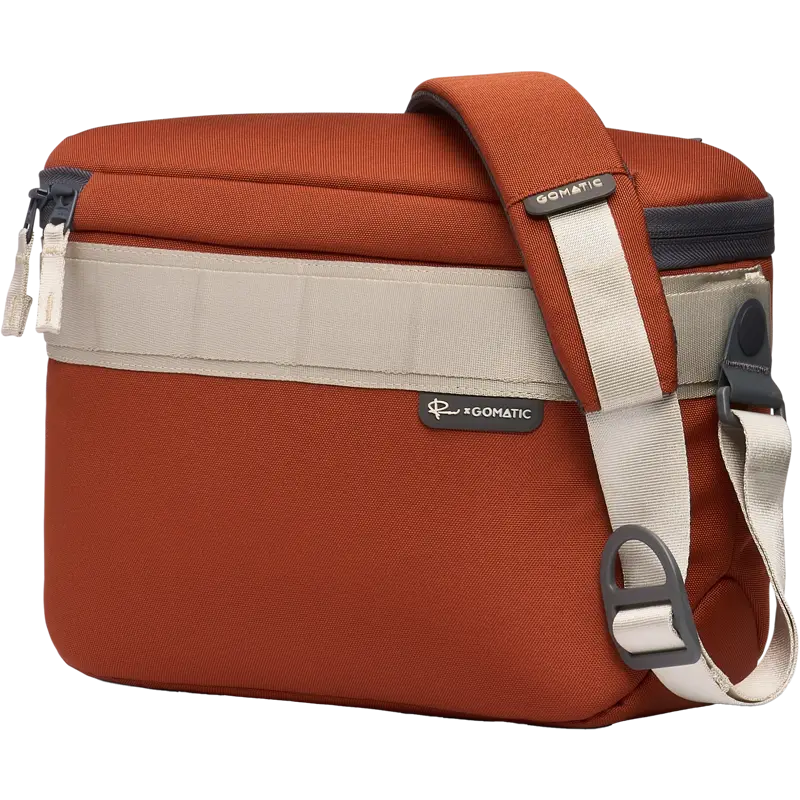 Gomatic Peter McKinnon Luma Camera Sling 12L, Rust