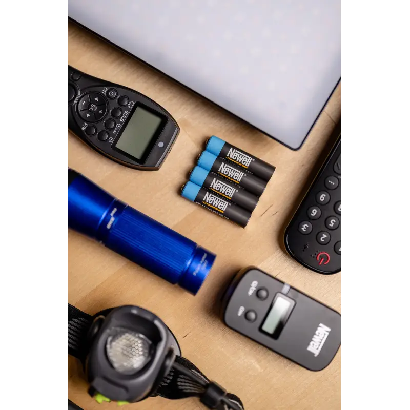 Akumulator Newell NiMH AAA 950 4 szt. blister