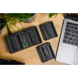 Ładowarka dwukanałowa Newell BC-18B do akumulatorów EN-EL18 do Nikon