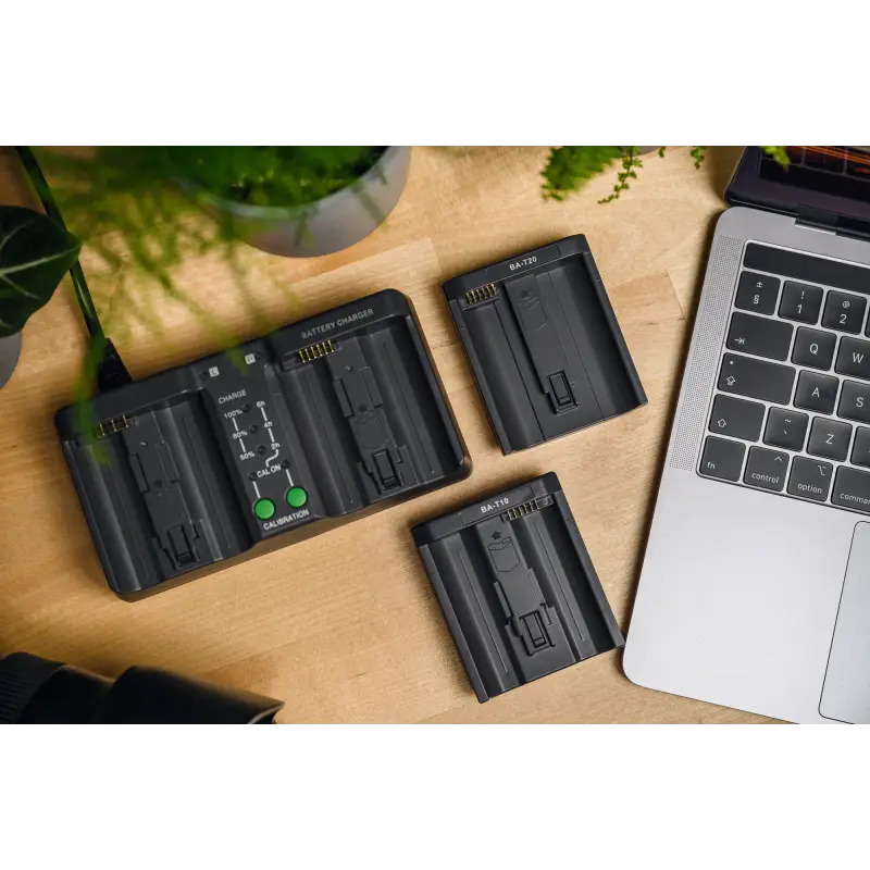 Ładowarka dwukanałowa Newell BC-18B do akumulatorów EN-EL18 do Nikon