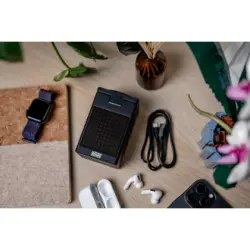 Ładowarka MagSafe z głośnikiem i wyświetlaczem Newell induOne MagPlay do 3 urządzeń mobilnych