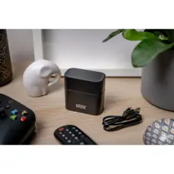 Ładowarka 4-kanałowa Newell do akumulatorów Li-ion + 4 akumulatory Li-ion AA 1,5 V 2200 mAh