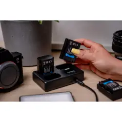 Ładowarka trójkanałowa Newell TT-USB-C do akumulatorów NP-FZ100 do Sony