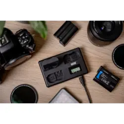 Ładowarka trójkanałowa Newell TT-USB-C do akumulatorów EN-EL15 do Nikon