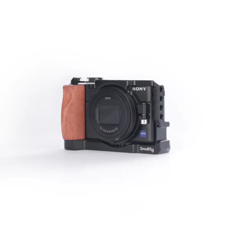 Używany aparat Sony RX100 VII (2941179-J), klatka SmallRig, oryginaly futerał, ładowarka, dodatkowy akumulator Sony