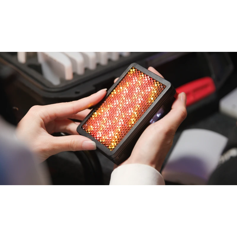 Lampa LED Aputure MC Pro