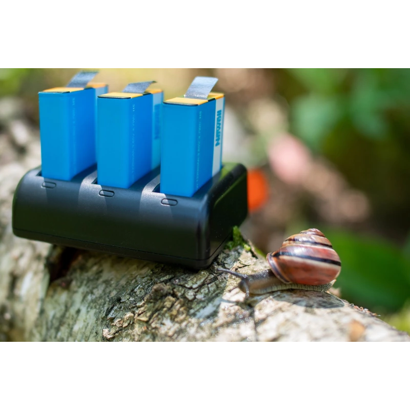 Ładowarka trójkanałowa Newell SDC-USB do akumulatorów AABAT-001 do GoPro