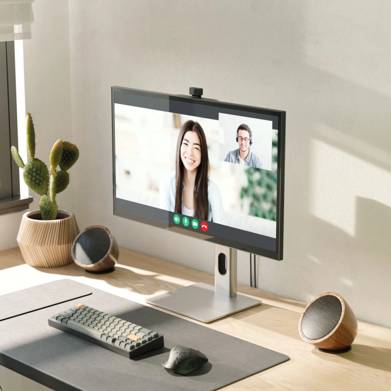 Monitor Alogic Clarity Pro 27  UHD 4K Monitor with 65W + 8MP Webcam