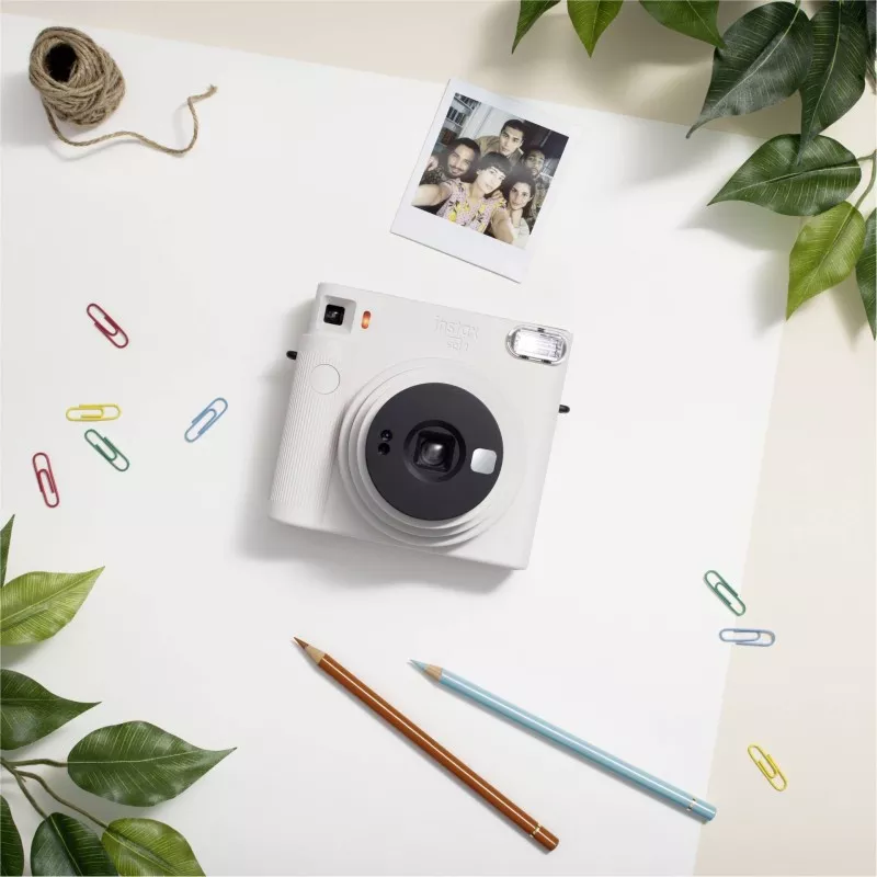 Fujifilm instax SQUARE SQ 1 chalk white