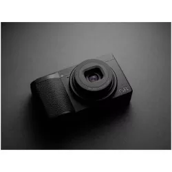 Ricoh GR III