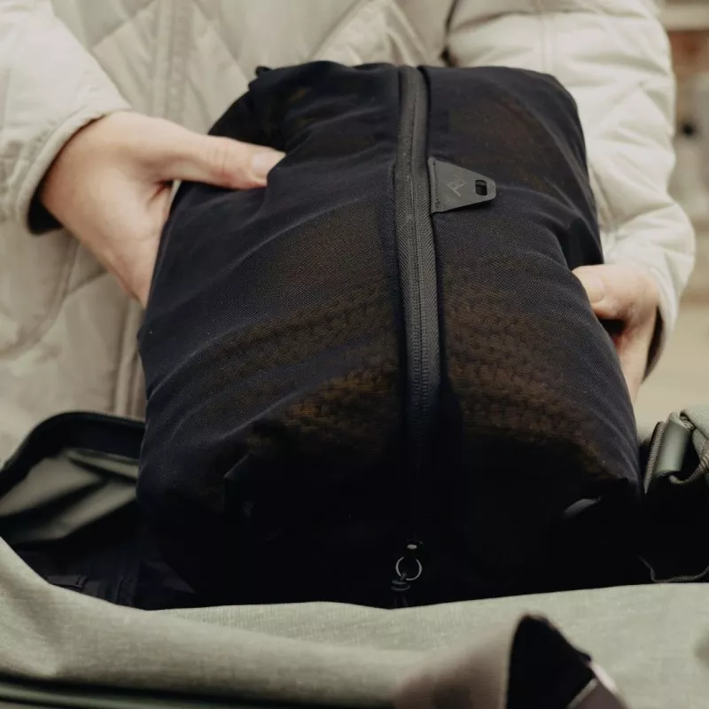 Pokrowiec Travel Line Peak Design Ultralight Mesh Packing Cube Small Black- S czarny