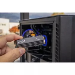 Crucial T705 with heatsink   4TB PCIe Gen5 NVMe M.2 SSD