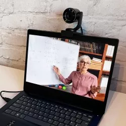 Toucan Connect Streaming Webcam