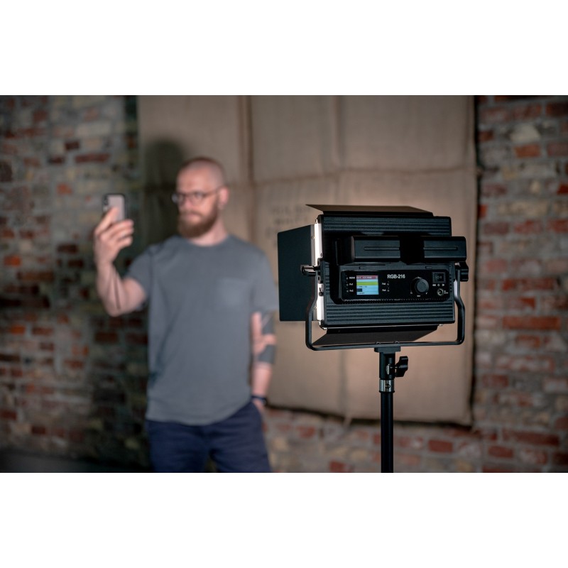 Lampa LED Newell RGB Vividha Max