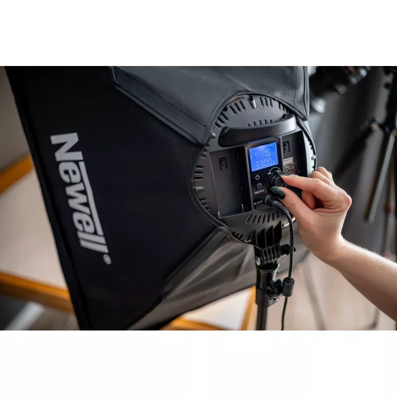 Zestaw oświetleniowy LED Newell Sparkle do fotografii produktowej