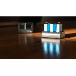 Ładowarka trójkanałowa Newell SDC-USB do akumulatorów AABAT-001 do GoPro