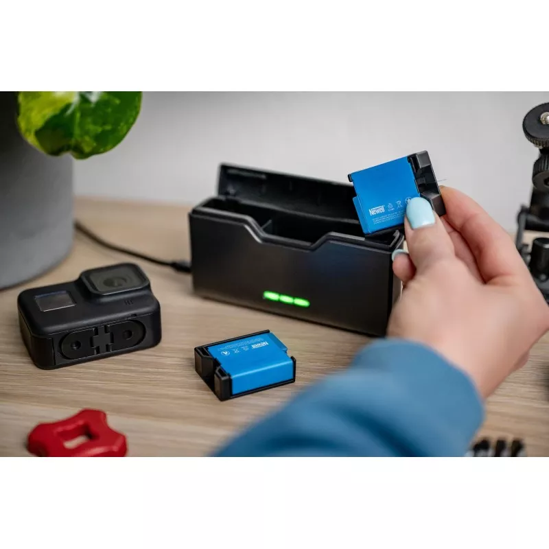 Ładowarka trójkanałowa Newell USB-C do GoPro 5 / 6 / 7 / 8 / 9 / 10 / 11