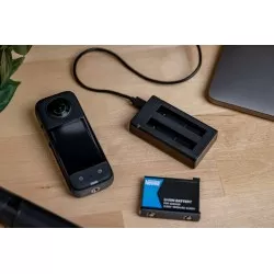 Ładowarka dwukanałowa Newell SDC-USB do akumulatorów One X3 do Insta360