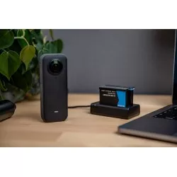 Ładowarka dwukanałowa Newell SDC-USB do akumulatorów One X3 do Insta360