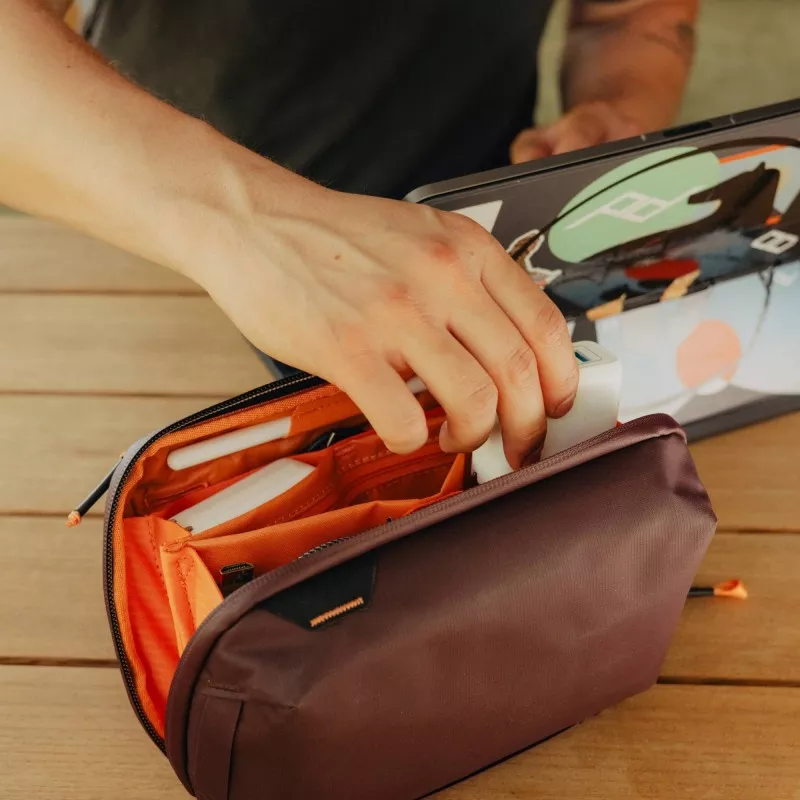 Wkład Travel Line Peak Design Tech Pouch Eclipse v2 - fioletowy