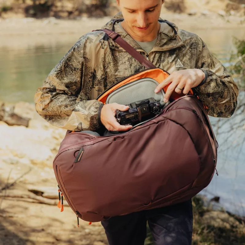 Plecak Travel Line Peak Design Travel Backpack 45L Eclipse - fioletowy