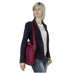 Rivacase 8335 Laptop Case  15.6 red