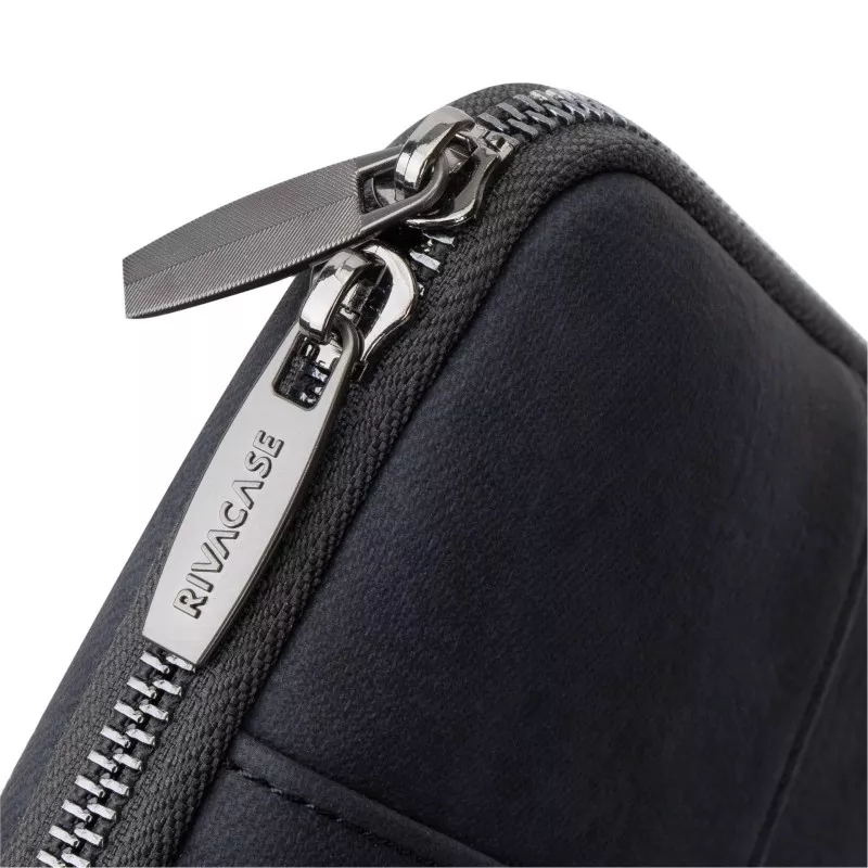 Rivacase 8903 Laptop Sleeve 13.3  black