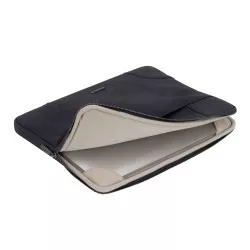Rivacase 8905 Laptop Sleeve 15.6  black