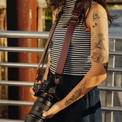 Pasek na szyję lub ramię SLIDE LITE Eclipse v3 - fioletowy