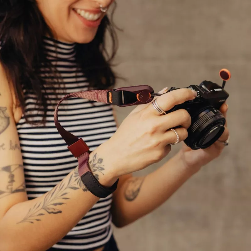 Pasek Na Nadgarstek Peak Design Cuff Eclipse v3 - fioletowy