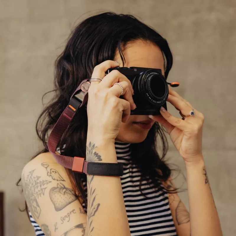 Pasek Na Nadgarstek Peak Design Cuff Eclipse v3 - fioletowy