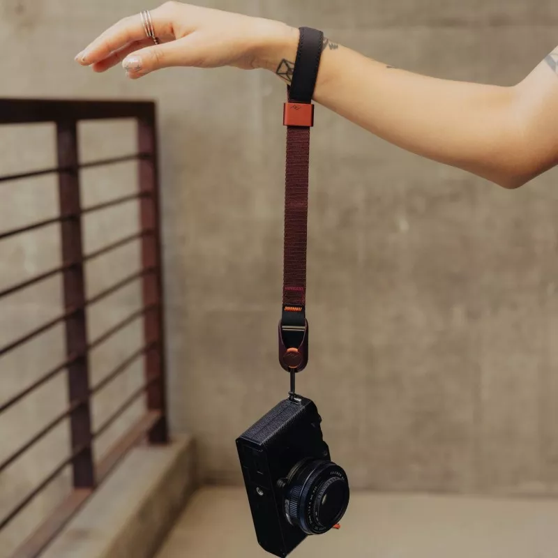 Pasek Na Nadgarstek Peak Design Cuff Eclipse v3 - fioletowy