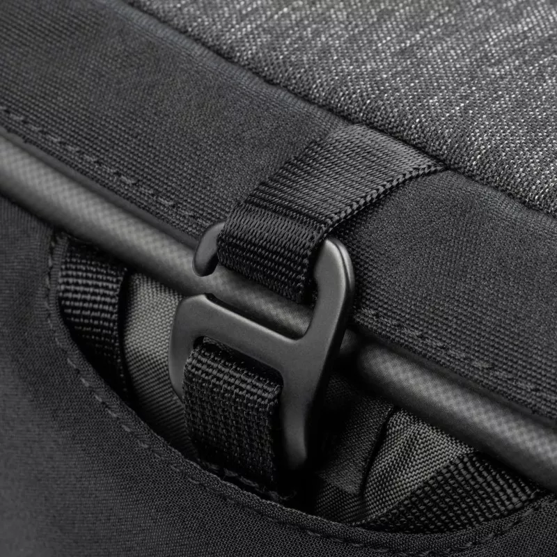 ThinkTank SpeedTop Crossbody 10