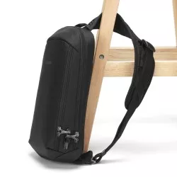 Pacsafe Vibe 325 sling pack black