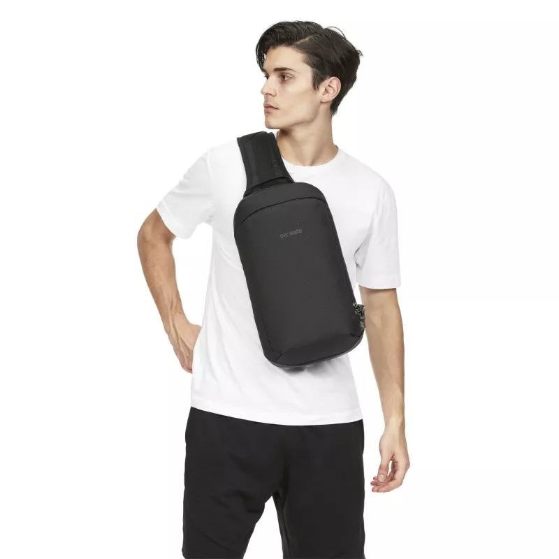 Pacsafe Vibe 325 sling pack black