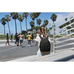 Pacsafe GO 15l plecak czarny