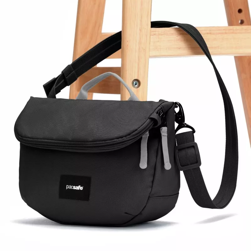 Pacsafe GO Saddle Crossbody schwarz