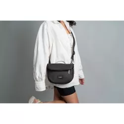 Pacsafe GO Saddle Crossbody schwarz