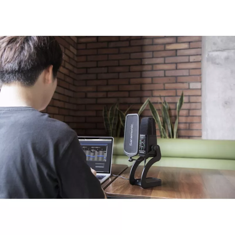 Mikrofon pojemnościowy Saramonic SR-MV7000 ze złączem USB / XLR do podcastów