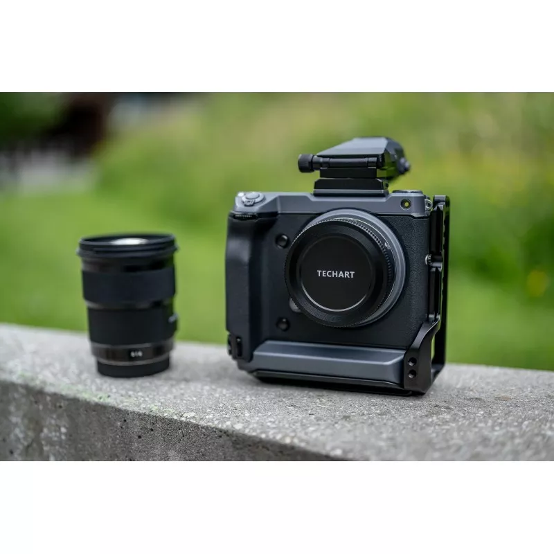 Adapter bagnetowy Techart EF-FG01+ - Canon EF / Fujifilm G
