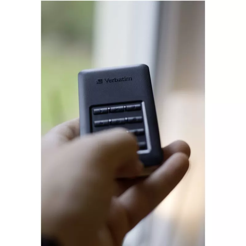 Verbatim Store n Go SSD    256GB Secure Portable USB 3.1    53402