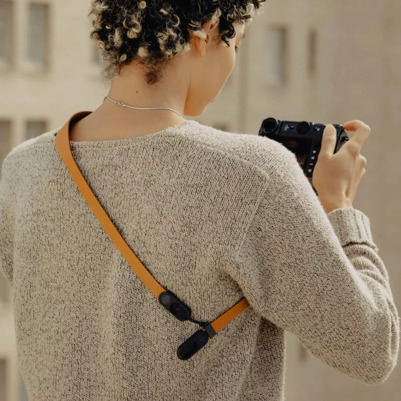 Pasek Peak Design Form Leather Camera Strap Short Amber- bursztynowy