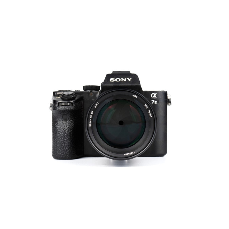 7Artisans 50mm F1.05 Sony E