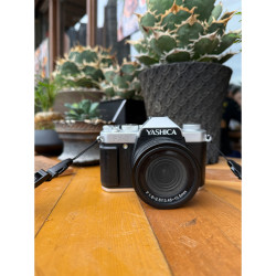 Yashica FX-D 300