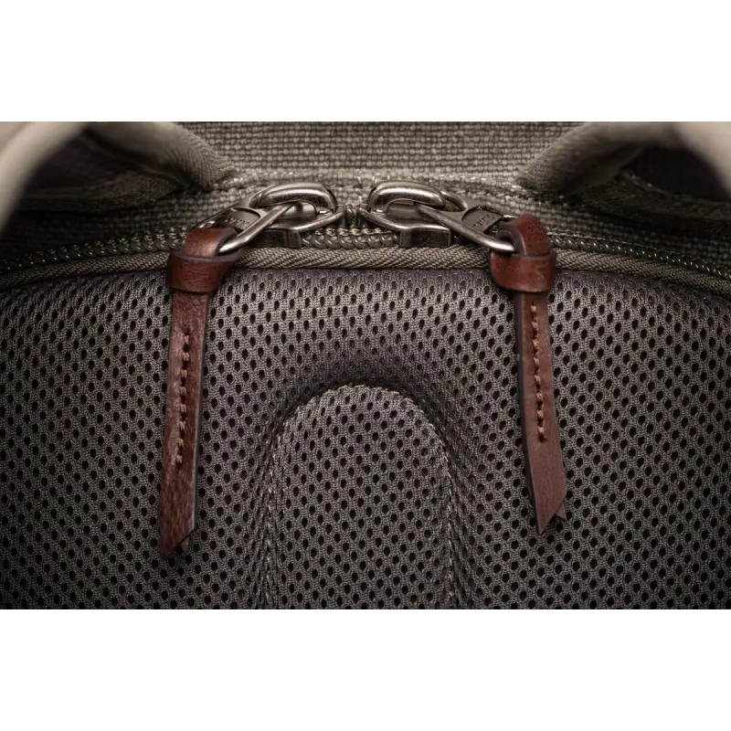 ThinkTank Retrospective 15 V2.0 Pineston