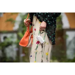 Canon PowerShot Zoom Essential kit bialy