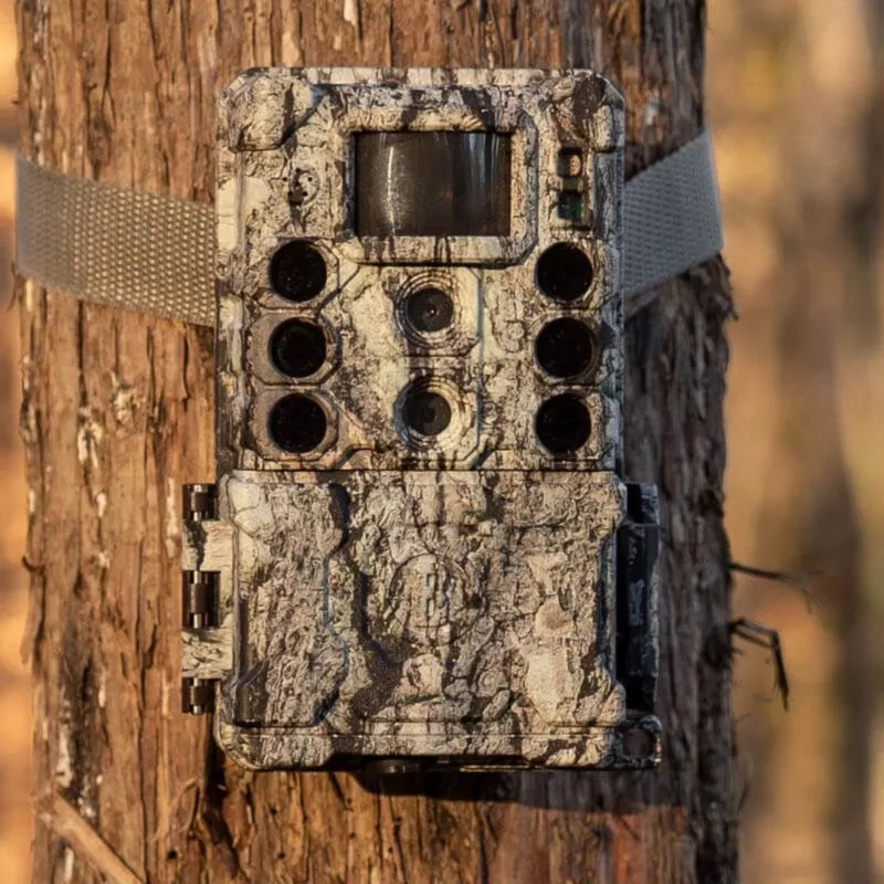 Bushnell kamera lesna 32MP Core DS 4K camo